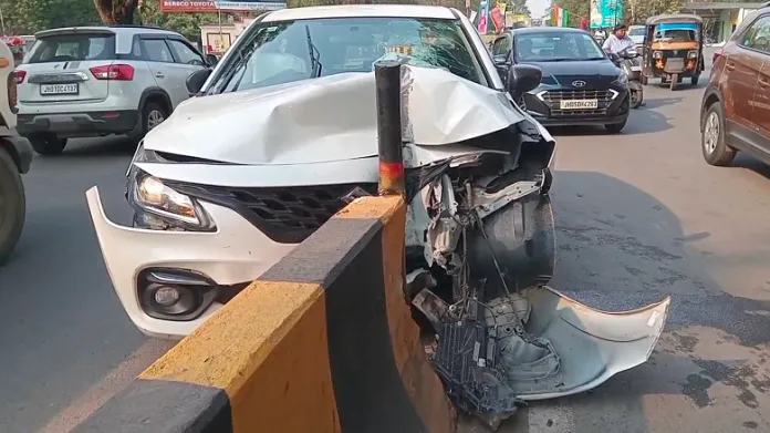 f3ee279ee19bb4a0d58ceb23dd808666b3f565dc7207d019cb56e9d997e719c1.0