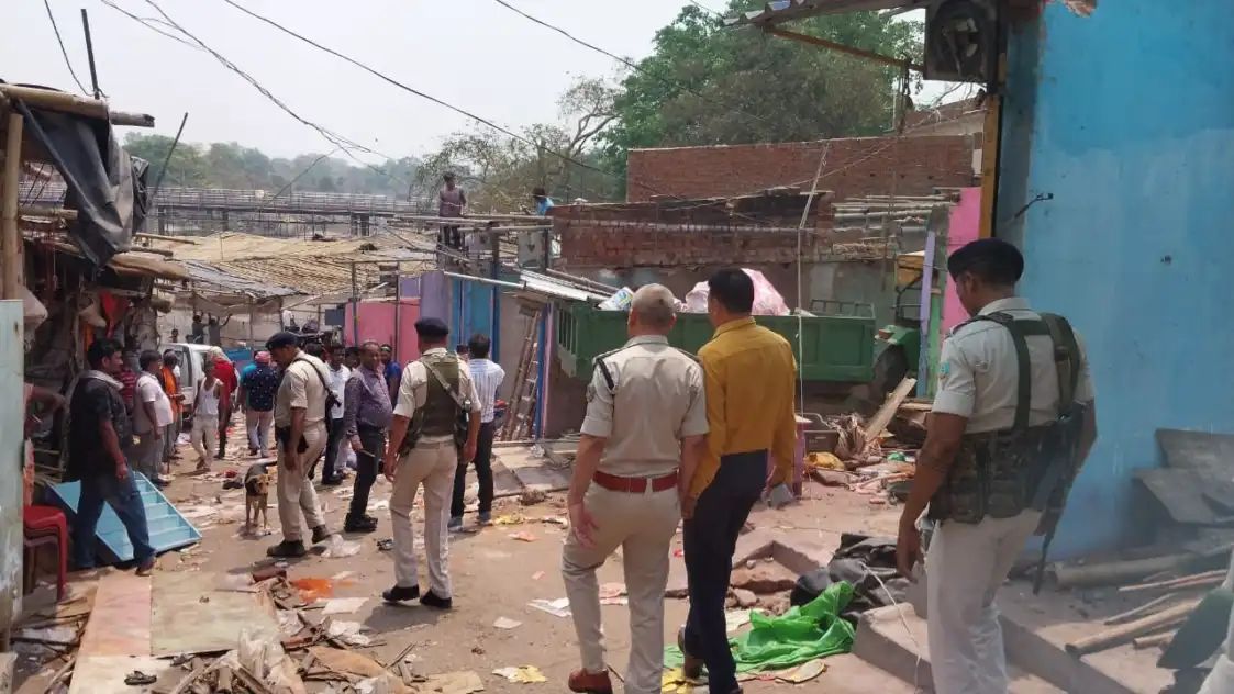 n7087840961776416125100ab31267dcd2df6a6b862f25fb4f87e5c7a9edf5da7c7067862209617b7302ecd