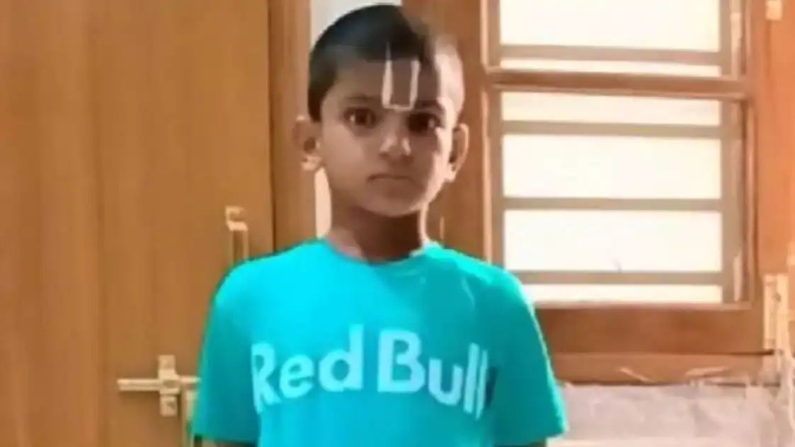 n70977556417770405491622c094536d136cb8760d6d098ba0475604c673bfa1b25731817b0258efc9ae92c